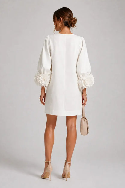 Camille™ | Robe mini à coupe flatteuse avec manches fleuries